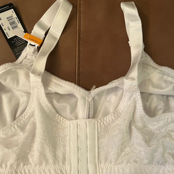 Bali White bra classic support adjustable straps moisture wicking 42DD N… - Picture 6 of 9